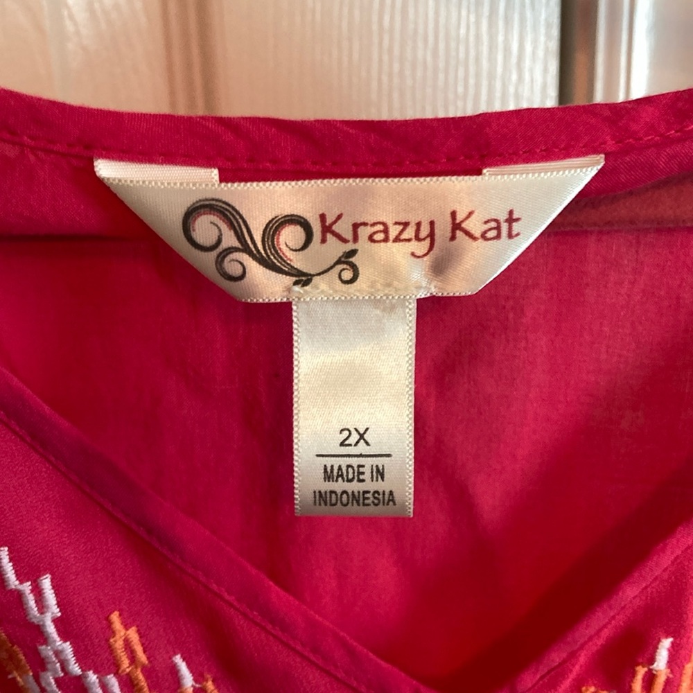 Krazy Kat Pink and White Embellished 3/4 Sleeve Blouse Size 2X - Picture 2 of 4